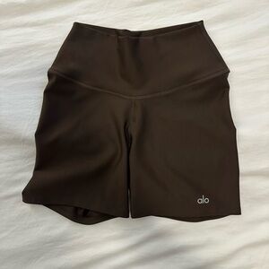 Alo 5" Airlift Energy Short